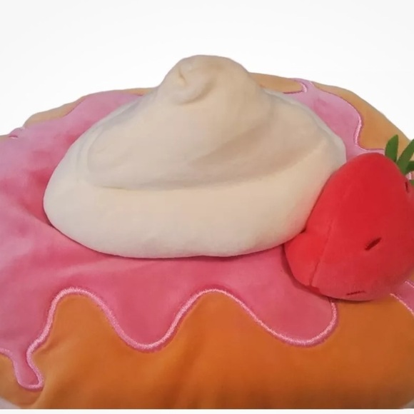 Squishmallows Sawtelle Strawberry Pancakes Plush 16" Stuffed Toy Large NWT - Picture 3 of 4